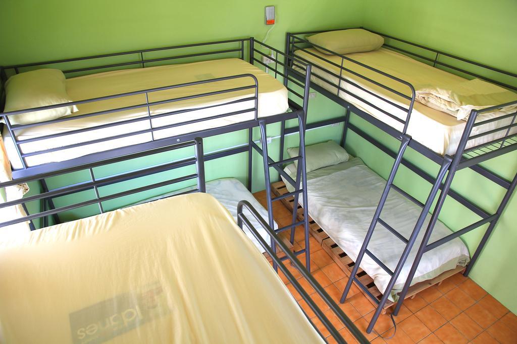 Wonderocean Dive Hostel Hengchun South Gate Room photo