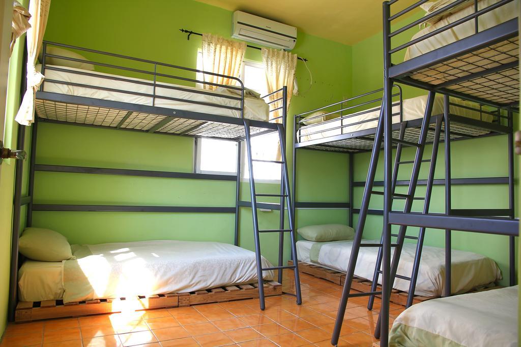 Wonderocean Dive Hostel Hengchun South Gate Room photo